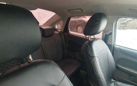 Ford Focus II рестайлинг, 2005 год, 200 000 рублей, 6 фотография