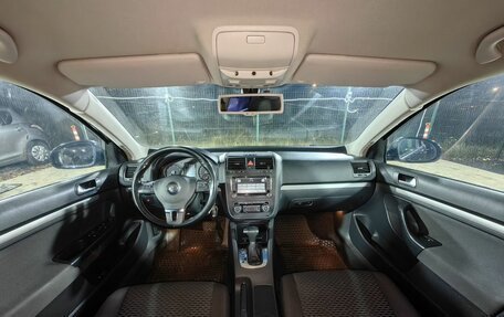 Volkswagen Jetta VI, 2010 год, 569 000 рублей, 9 фотография