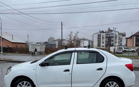 Renault Logan II, 2017 год, 435 000 рублей, 3 фотография