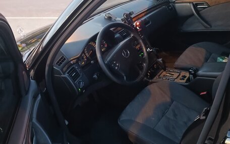 Mercedes-Benz E-Класс, 2001 год, 490 000 рублей, 17 фотография