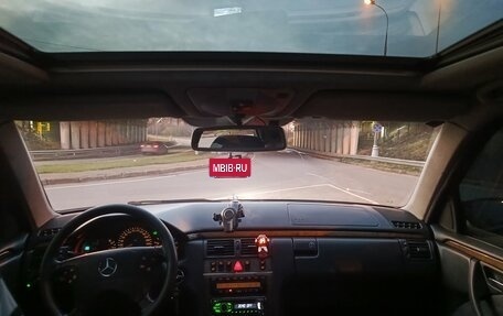 Mercedes-Benz E-Класс, 2001 год, 490 000 рублей, 20 фотография