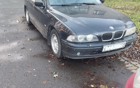 BMW 5 серия, 2002 год, 300 000 рублей, 3 фотография