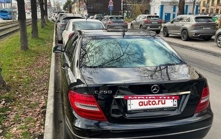Mercedes-Benz C-Класс, 2012 год, 1 150 000 рублей, 3 фотография