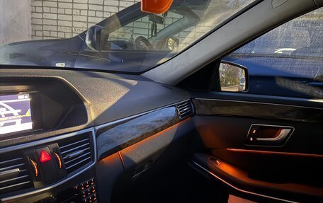 Mercedes-Benz E-Класс, 2012 год, 1 300 000 рублей, 8 фотография