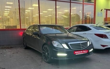 Mercedes-Benz E-Класс, 2012 год, 1 300 000 рублей, 6 фотография