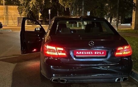 Mercedes-Benz E-Класс, 2012 год, 1 300 000 рублей, 7 фотография