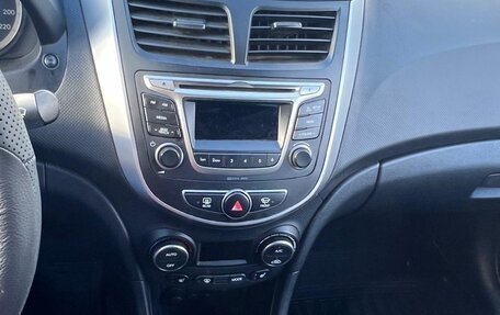 Hyundai Solaris II рестайлинг, 2016 год, 690 000 рублей, 8 фотография