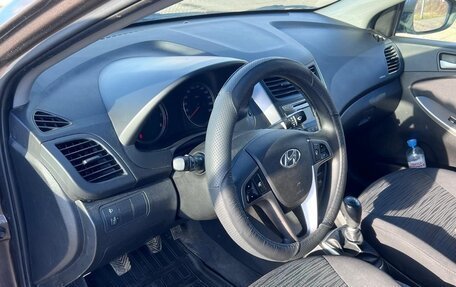 Hyundai Solaris II рестайлинг, 2016 год, 690 000 рублей, 10 фотография