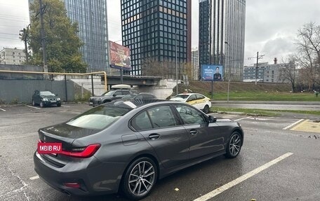 BMW 3 серия, 2021 год, 3 000 000 рублей, 16 фотография