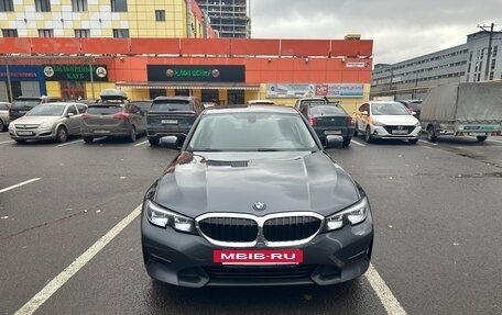 BMW 3 серия, 2021 год, 3 000 000 рублей, 19 фотография