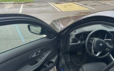 BMW 3 серия, 2021 год, 3 000 000 рублей, 38 фотография