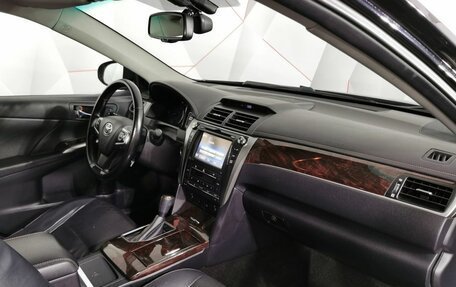 Toyota Camry, 2016 год, 2 000 000 рублей, 11 фотография