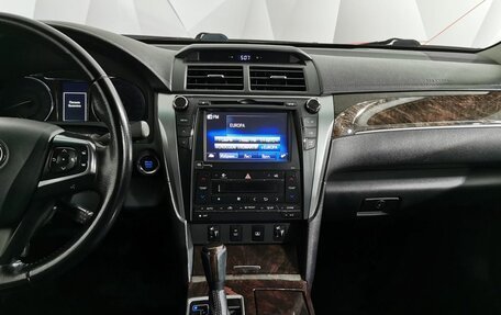 Toyota Camry, 2016 год, 2 000 000 рублей, 13 фотография