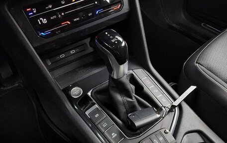 Volkswagen Tiguan II, 2022 год, 3 500 000 рублей, 6 фотография