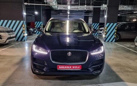 Jaguar F-Pace, 2017 год, 2 700 000 рублей, 1 фотография