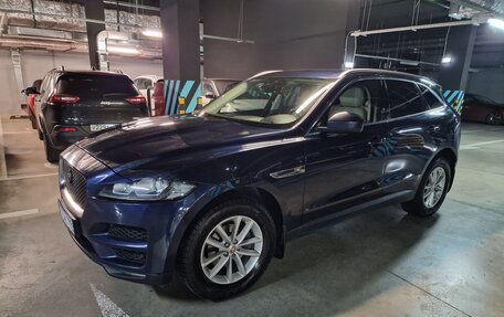 Jaguar F-Pace, 2017 год, 2 700 000 рублей, 3 фотография