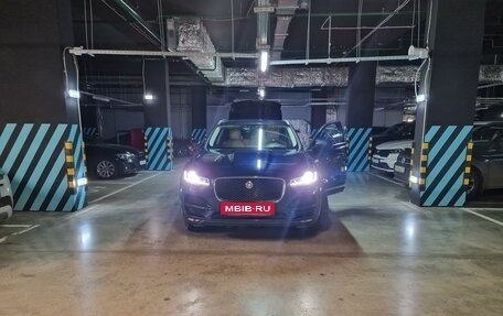 Jaguar F-Pace, 2017 год, 2 700 000 рублей, 9 фотография