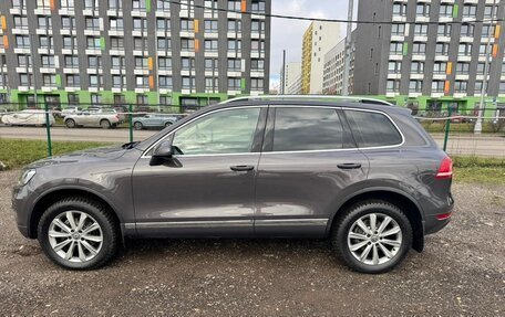 Volkswagen Touareg III, 2011 год, 2 390 000 рублей, 8 фотография