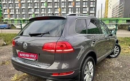 Volkswagen Touareg III, 2011 год, 2 390 000 рублей, 5 фотография