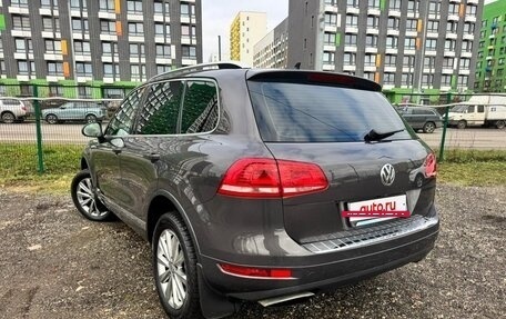 Volkswagen Touareg III, 2011 год, 2 390 000 рублей, 7 фотография