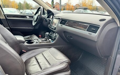 Volkswagen Touareg III, 2011 год, 2 390 000 рублей, 17 фотография