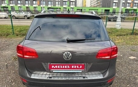 Volkswagen Touareg III, 2011 год, 2 390 000 рублей, 6 фотография