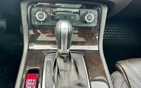 Volkswagen Touareg III, 2011 год, 2 390 000 рублей, 24 фотография