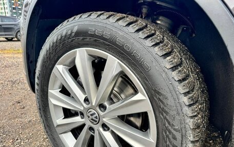 Volkswagen Touareg III, 2011 год, 2 390 000 рублей, 38 фотография