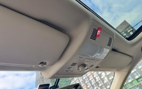 Volkswagen Touareg III, 2011 год, 2 390 000 рублей, 29 фотография