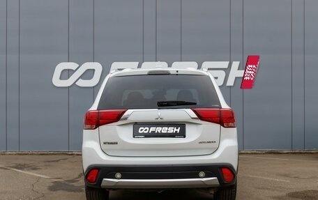 Mitsubishi Outlander III рестайлинг 3, 2018 год, 2 450 000 рублей, 4 фотография