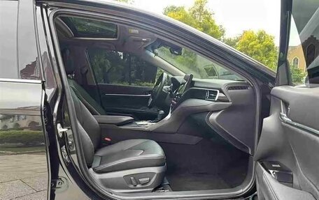 Toyota Camry, 2022 год, 2 428 532 рублей, 10 фотография