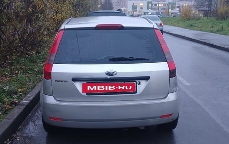 Ford Fiesta, 2004 год, 230 000 рублей, 6 фотография