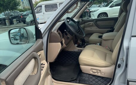 Toyota Land Cruiser 100 рестайлинг 2, 1999 год, 3 000 000 рублей, 8 фотография