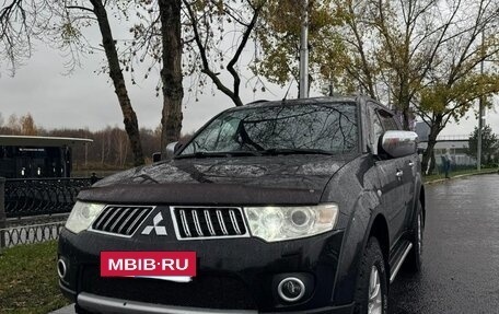 Mitsubishi Pajero Sport II рестайлинг, 2013 год, 1 970 000 рублей, 6 фотография