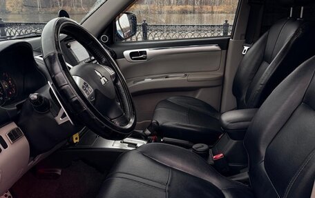 Mitsubishi Pajero Sport II рестайлинг, 2013 год, 1 970 000 рублей, 19 фотография