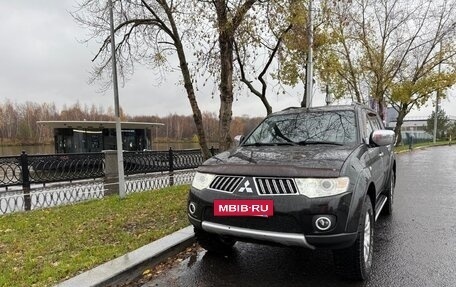 Mitsubishi Pajero Sport II рестайлинг, 2013 год, 1 970 000 рублей, 7 фотография