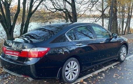 Honda Accord IX рестайлинг, 2013 год, 1 650 000 рублей, 3 фотография