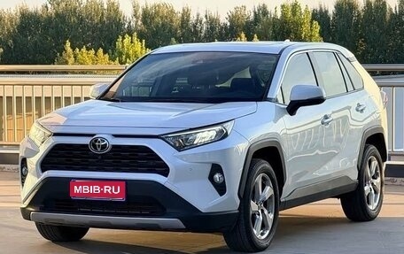 Toyota RAV4, 2022 год, 2 685 332 рублей, 1 фотография