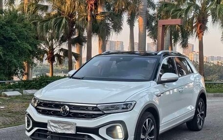 Volkswagen T-Roc I, 2021 год, 1 769 832 рублей, 1 фотография