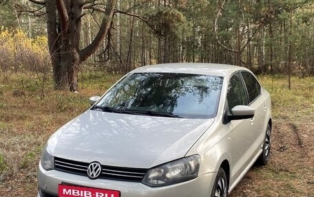 Volkswagen Polo VI (EU Market), 2012 год, 650 000 рублей, 1 фотография