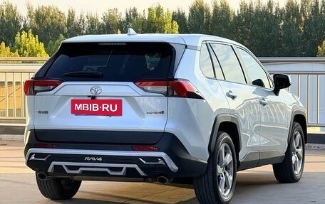 Toyota RAV4, 2022 год, 2 685 332 рублей, 4 фотография
