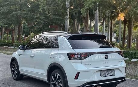 Volkswagen T-Roc I, 2021 год, 1 769 832 рублей, 7 фотография