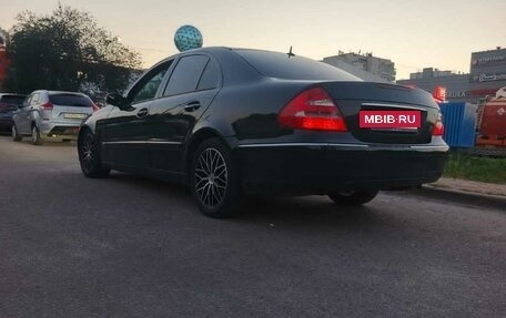 Mercedes-Benz E-Класс, 2003 год, 1 000 000 рублей, 5 фотография