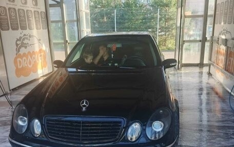 Mercedes-Benz E-Класс, 2003 год, 1 000 000 рублей, 8 фотография