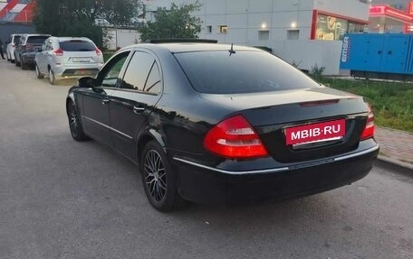 Mercedes-Benz E-Класс, 2003 год, 1 000 000 рублей, 4 фотография