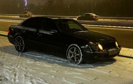 Mercedes-Benz E-Класс, 2003 год, 1 000 000 рублей, 27 фотография