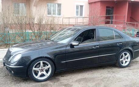 Mercedes-Benz E-Класс, 2003 год, 1 000 000 рублей, 32 фотография