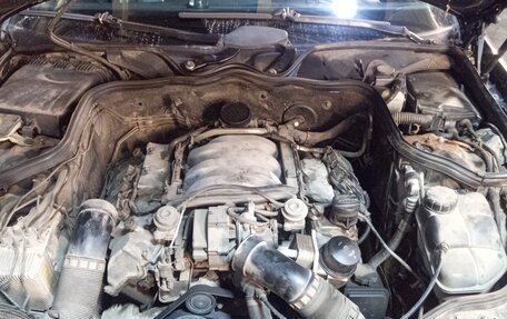 Mercedes-Benz E-Класс, 2003 год, 1 000 000 рублей, 26 фотография