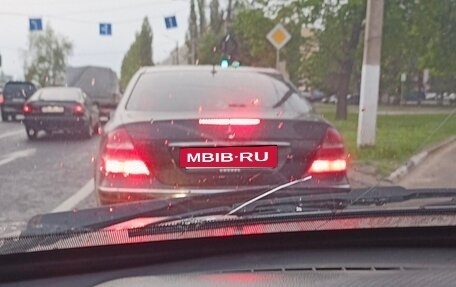 Mercedes-Benz E-Класс, 2003 год, 1 000 000 рублей, 35 фотография