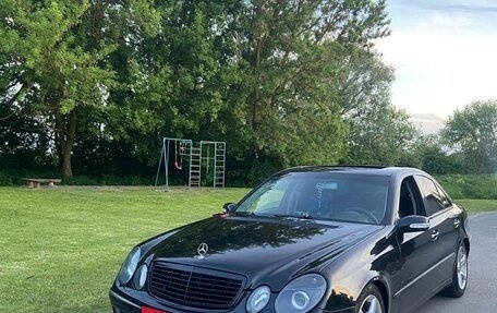 Mercedes-Benz E-Класс, 2003 год, 1 000 000 рублей, 38 фотография
